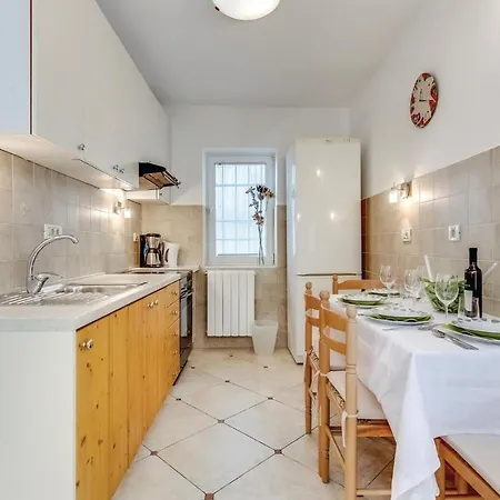 Nyaraló Stunning In With Kitchen